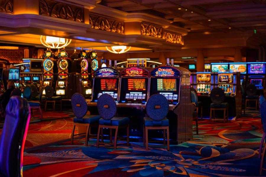 Slot Machine Games: Spin Huge Jackpots into Existence